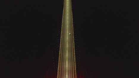 이스탄불 보스포루스 다리 (istanbul bosphorus bridge) 는 코로나19 봉쇄 기간 동안 밤에 촬영된 드론 영상이다.