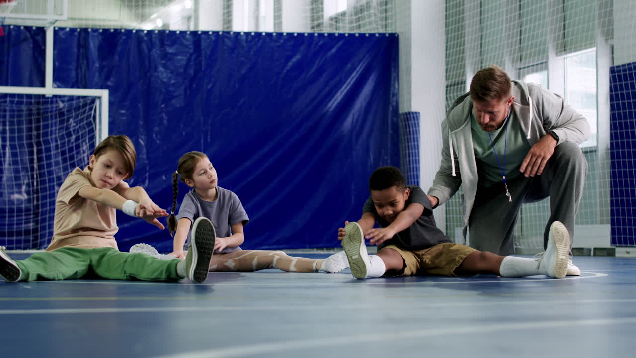 축구장에 있는 아이들