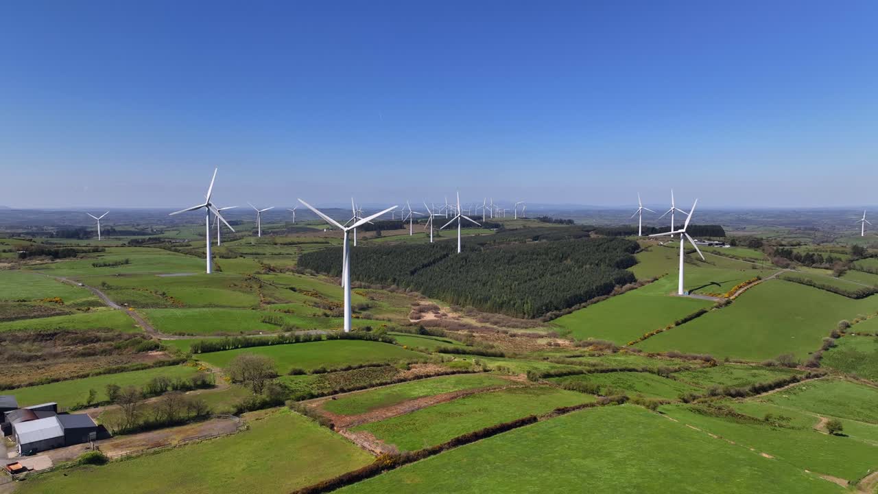 turbinas eólicas, cornasaus, condado de cavan, irlanda, abril de 2023