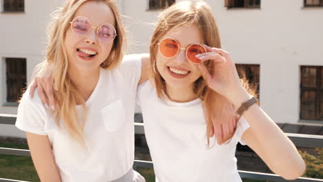 happy friends enjoying the sun