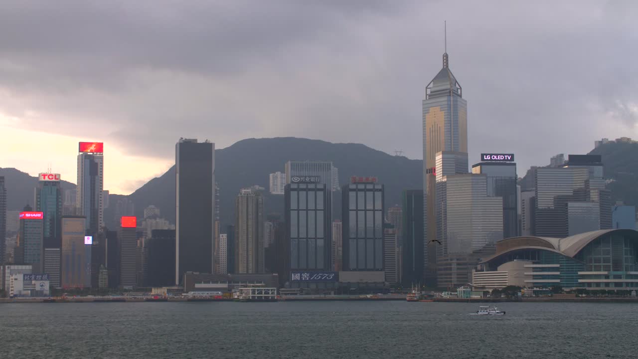horizonte de hong kong temprano en la mañana