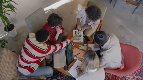 reunión de equipo de colaboración