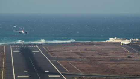 Start-Und-Landung-Von-Flugzeugen-Am-Flughafen