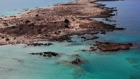 Laguna-De-Elafonissi,-Toma-De-Esta-épica-Playa-De-Arena-Blanca-Con-Un-Dron