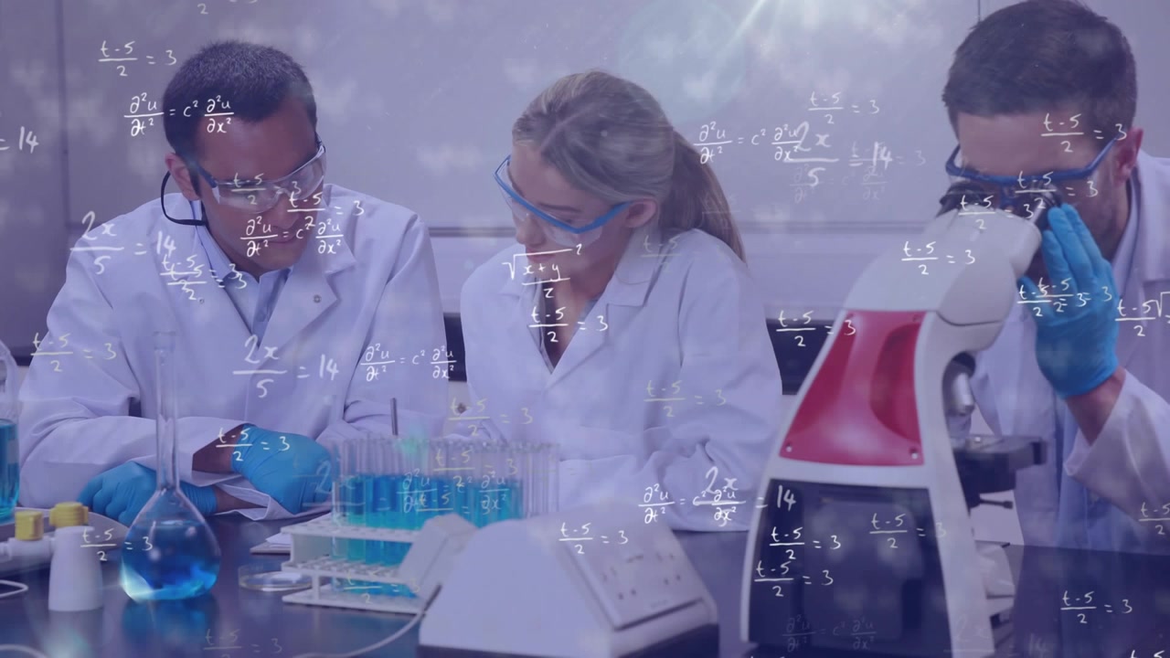 Animation af summer og linserefleksion over forskellige forskere, der diskuterer rapporter i et laboratorium