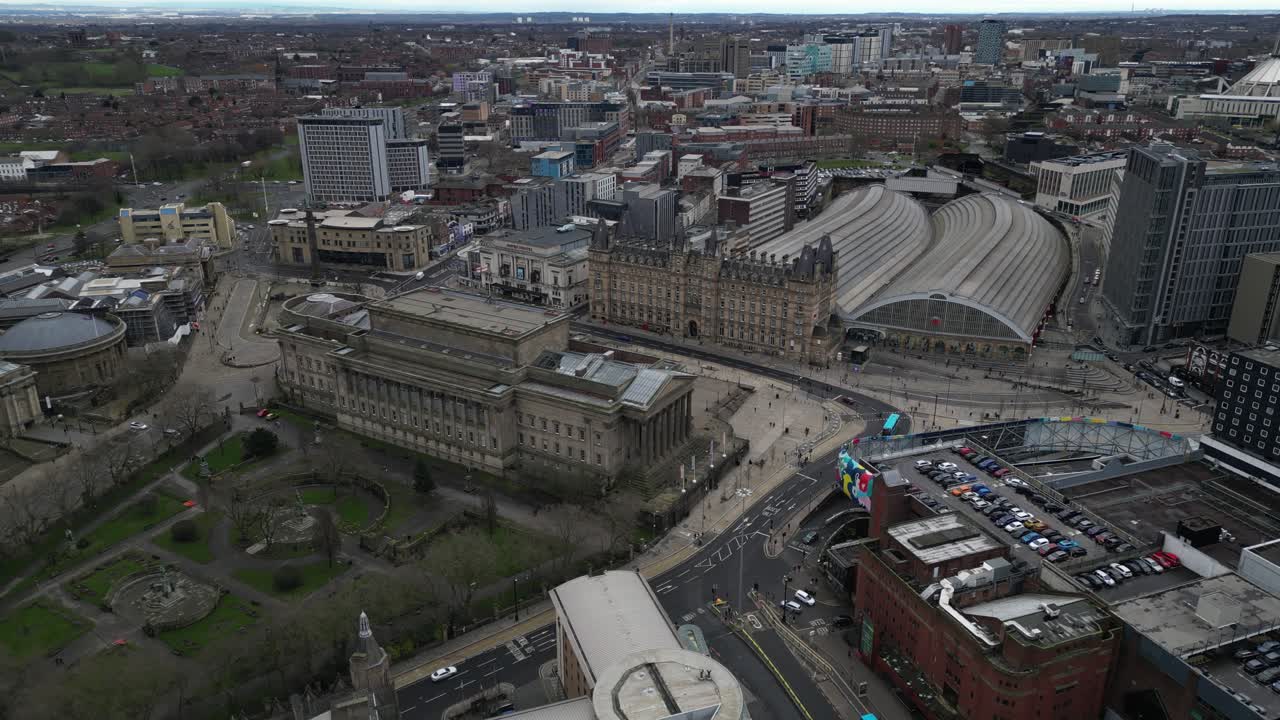Majestic exterior view of St. George's Hall Liverpool, showcasing its grand neoclassical architecture. The historic building stands as a civic icon, a popular landmark in the heart of the city
