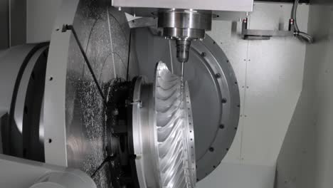 CNC-Fräsmaschine-Für-Die-Metallbearbeitung.-Schneiden-Von-Metall-Moderne-Verarbeitungstechnologie.