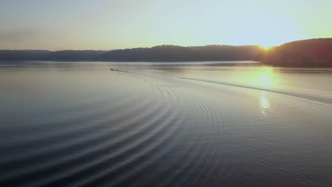 bass boat on the run