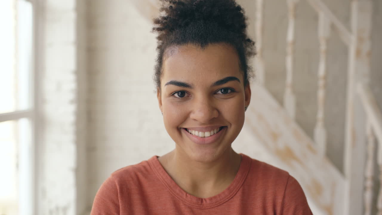 retrato de mujer sonriente