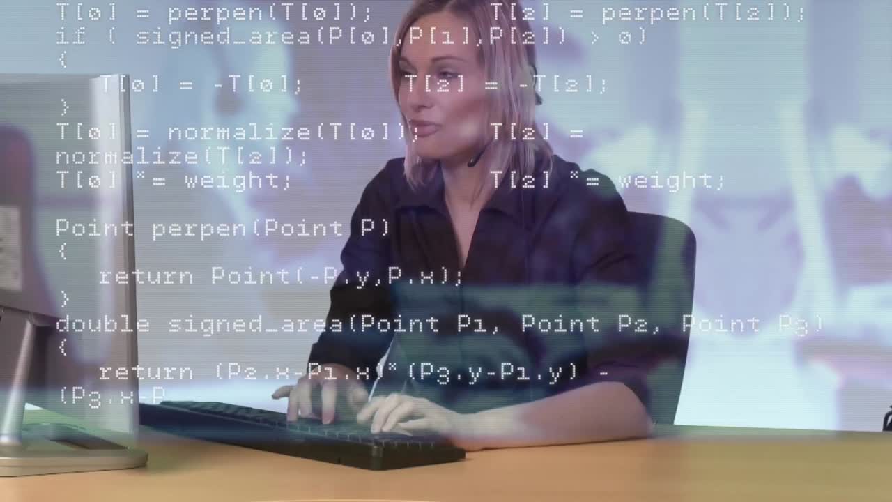 códigos de interfaz y agente del centro de llamadas frente a la computadora