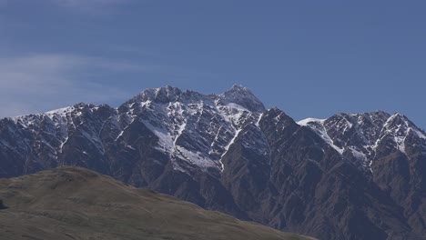 mountain remakable peak snow in queesntown