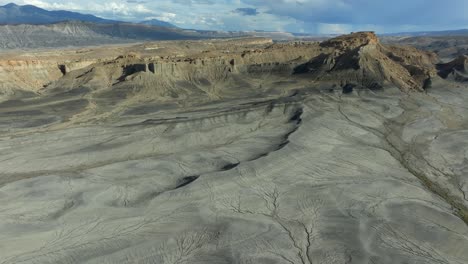 4K-Aerial-of-Capitol-Reef-National-Park-in-Utah,-USA