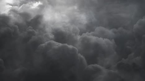 Trueno-En-La-Noche-Con-Relámpagos-En-El-Cielo-Oscuro