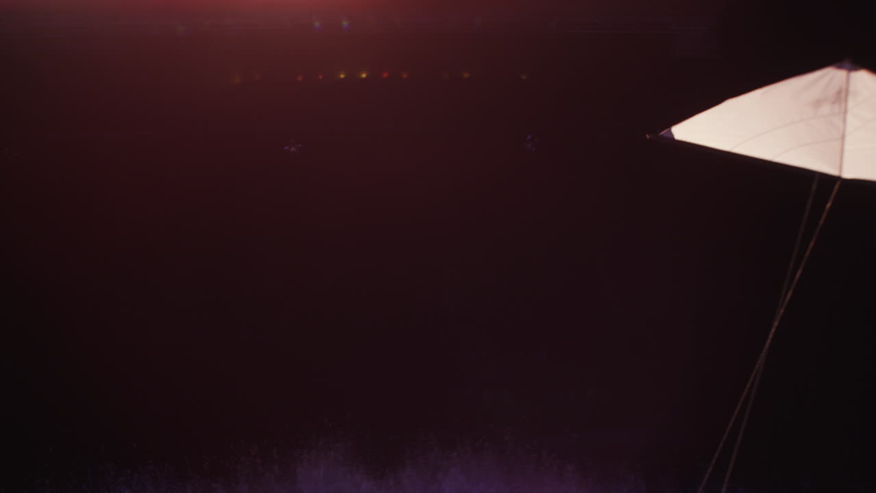 분수 배경 에 날아다니는 kite