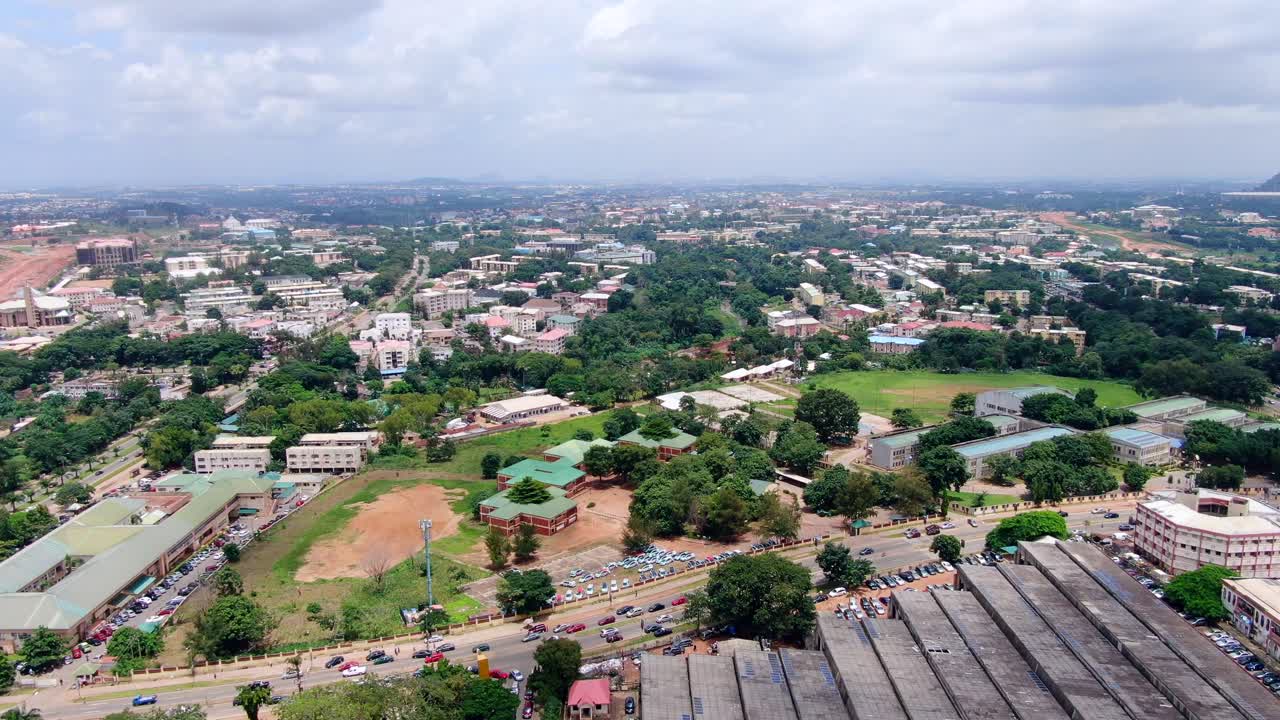 Khung cảnh đẹp từ trên không của Thành phố Abuja, Nigeria, Khu dân cư-3