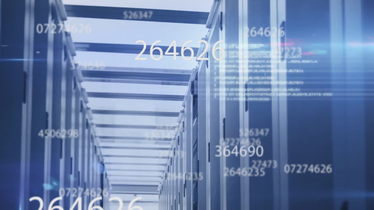 animación del procesamiento de datos y números sobre la sala de servidores