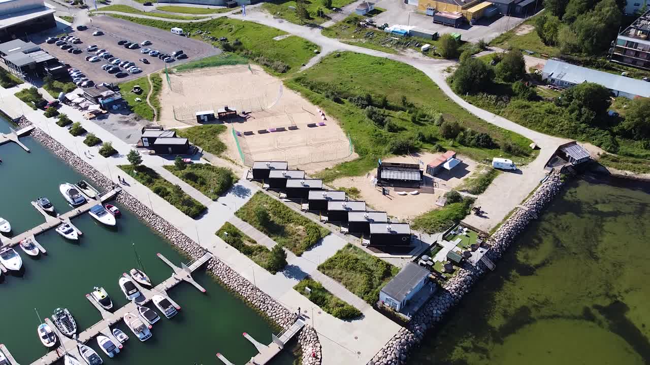 헤이븐 카쿠마에의 요트와 호텔 주택, 탈린, 공중 전망