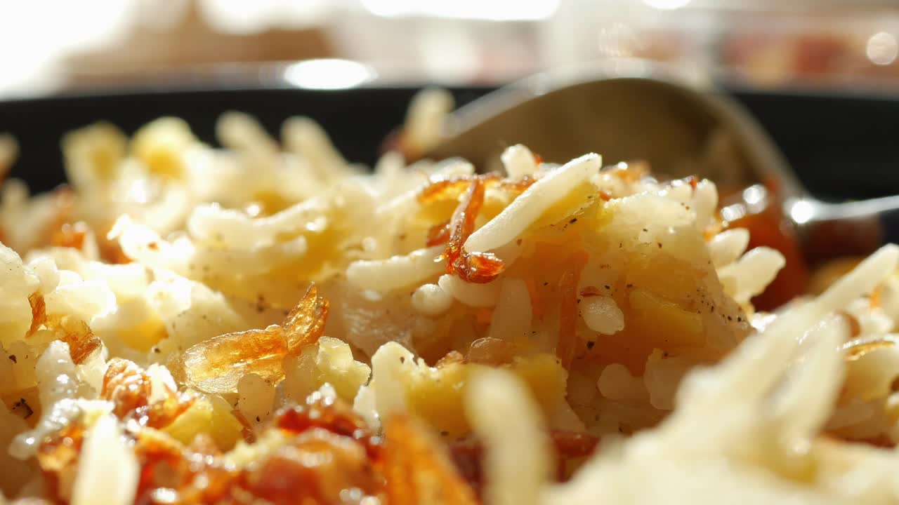 Rice Pilaf with Fried Onions