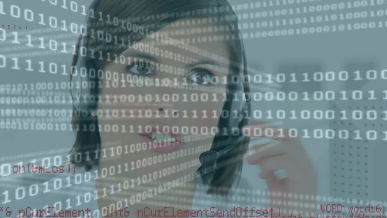 procesamiento de datos de codificación binaria sobre una mujer caucásica ejecutiva de atención al cliente hablando por auricular telefónico