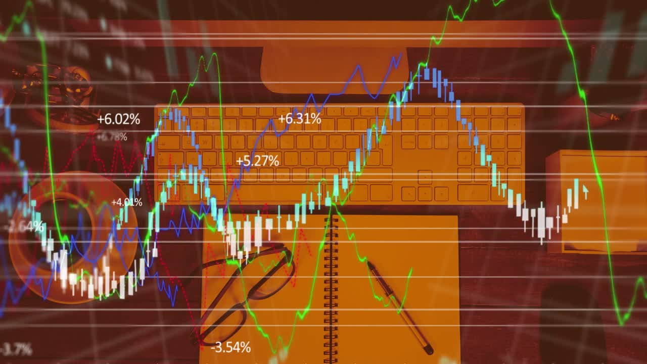 책상에 있는 사무실 장비와 비교하여 재무 데이터 처리의 디지털 복합 비디오