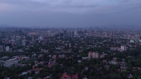 Drohne-Hyperlapse-Südmexiko-Stadt-Abend-Fällt,-Farbwechsel