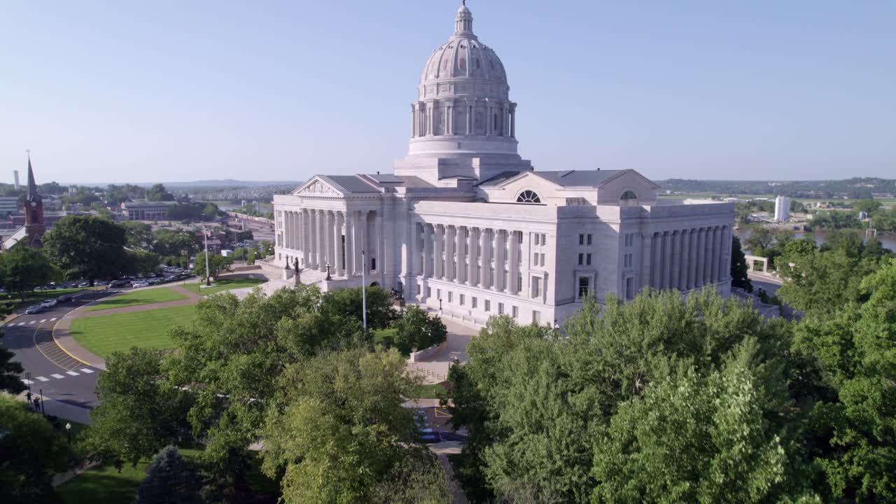 Capture the majestic Capitol dome and the scenic Missouri River with dynamic aerial views.