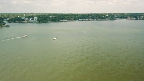 Espectáculo-De-órbita-De-Gran-Altitud-Sobre-El-Lago-Granbury,-Texas,-Condado-De-Hood