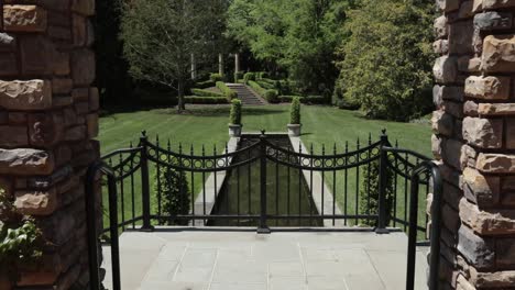 Ashford-Estate,-Nj-Gates-Y-Jardín