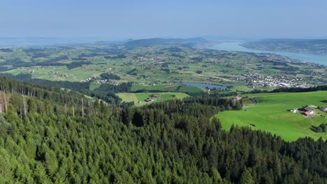 Picturesque-view-of-Zürichsee-and-Wildspitz-mountain-near-Oberägeri,-Schweiz,-on-a-clear-day