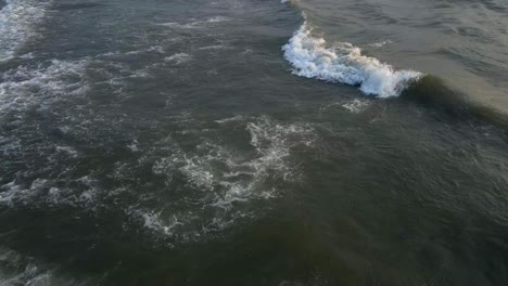 puesta de sol olas pacífica india goa playa