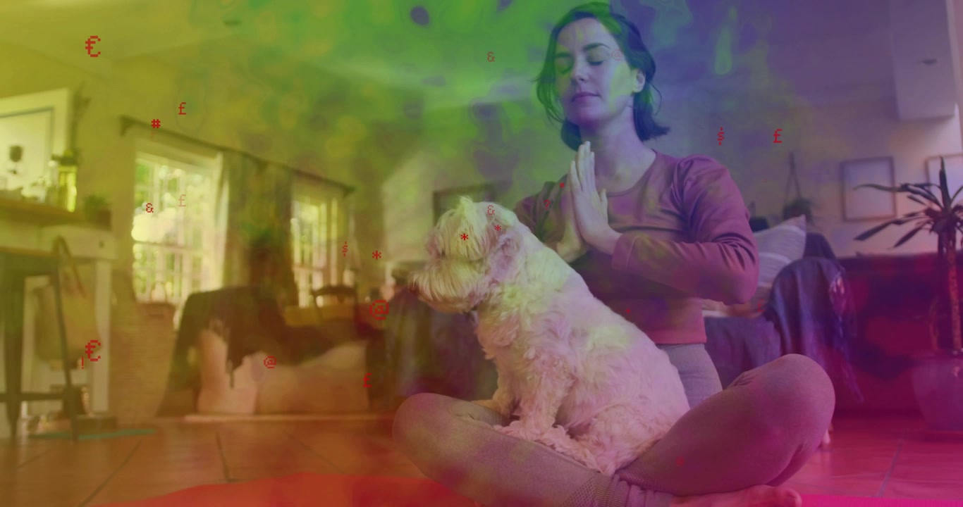 Mujer con perro juntando las palmas sobre la cabeza en actitud de oración, con iconos de respiración animados pulsando a su alrededor para la salud.