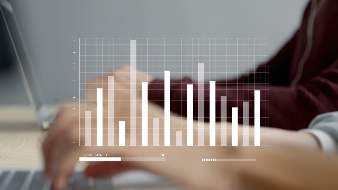 animación del procesamiento de datos sobre diversas personas de negocios