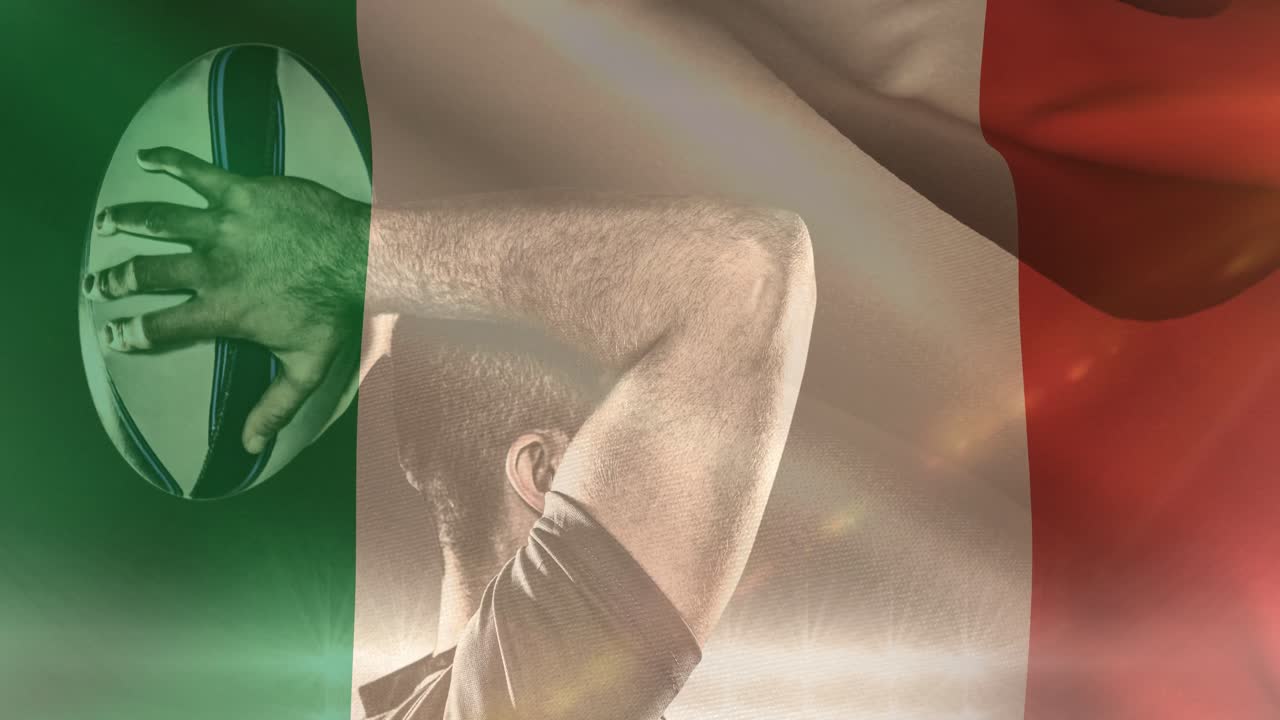 Animazione della bandiera italiana su giocatore di rugby maschio caucasico con il pallone nello stadio