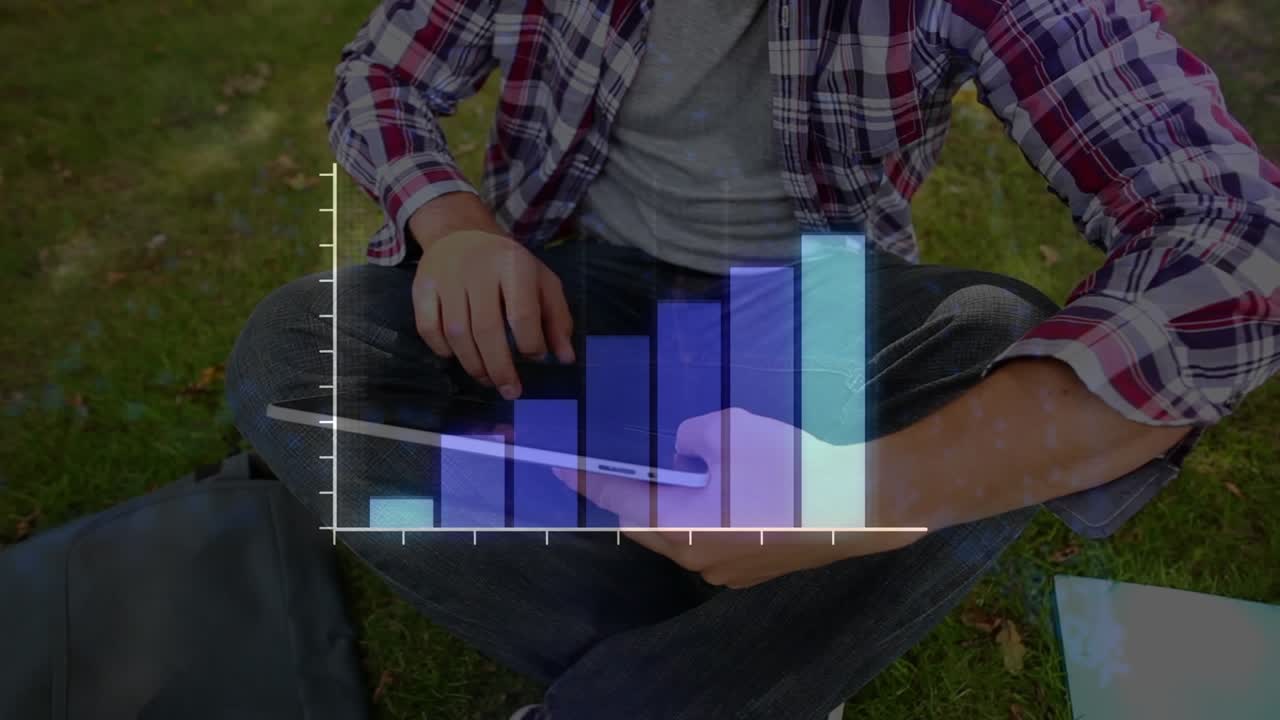Animation af statistisk databehandling over midtersektionen af en mand, der bruger en digital tablet i haven