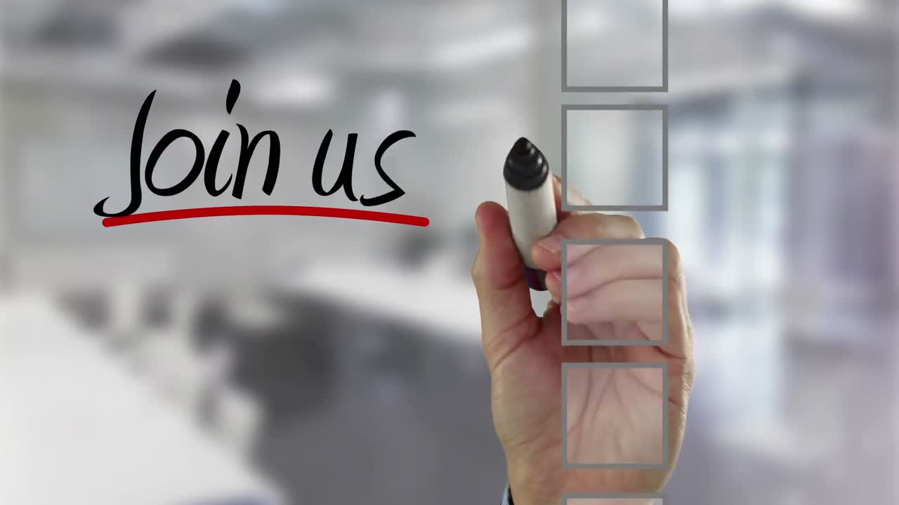 hombre de negocios marcando unirse a nosotros lista de verificación