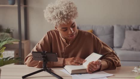 woman reading and studying online