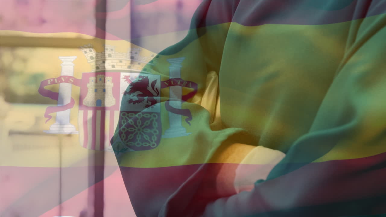 animación de la bandera de españa ondeando sobre el cirujano en el quirófano