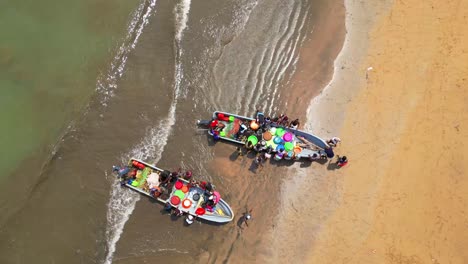 Circular-view-from-a-boat-arrived-from-fishing-at-beach-at-São-Tomé,Africa