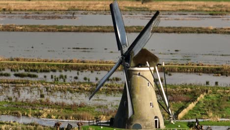 Tele-Drohnenansicht-Des-Historischen-Boezemmolen-Nr