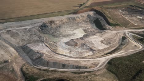 Imágenes-Aéreas-De-Minas-De-Canteras-De-Mineral-De-La-Industria-Del-Carbón-Cerca-De-Leeds-Yorkshire-A-Gran-Altitud-Brexit-En-10-Bits-4k-60fps