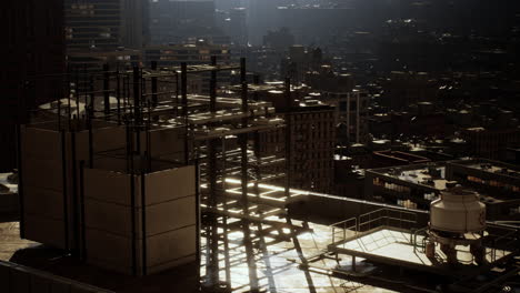 New-York-City-skyline-with-Manhattan-skyscrapers-after-the-storm