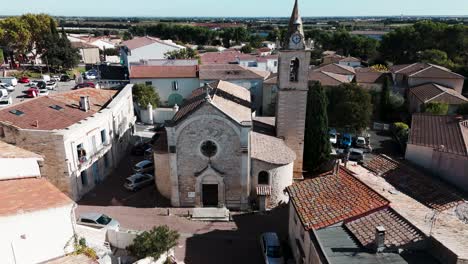 Langsame-Einspielaufnahme-Der-Église-St.-Agnès-In-Herault,-Frankreich