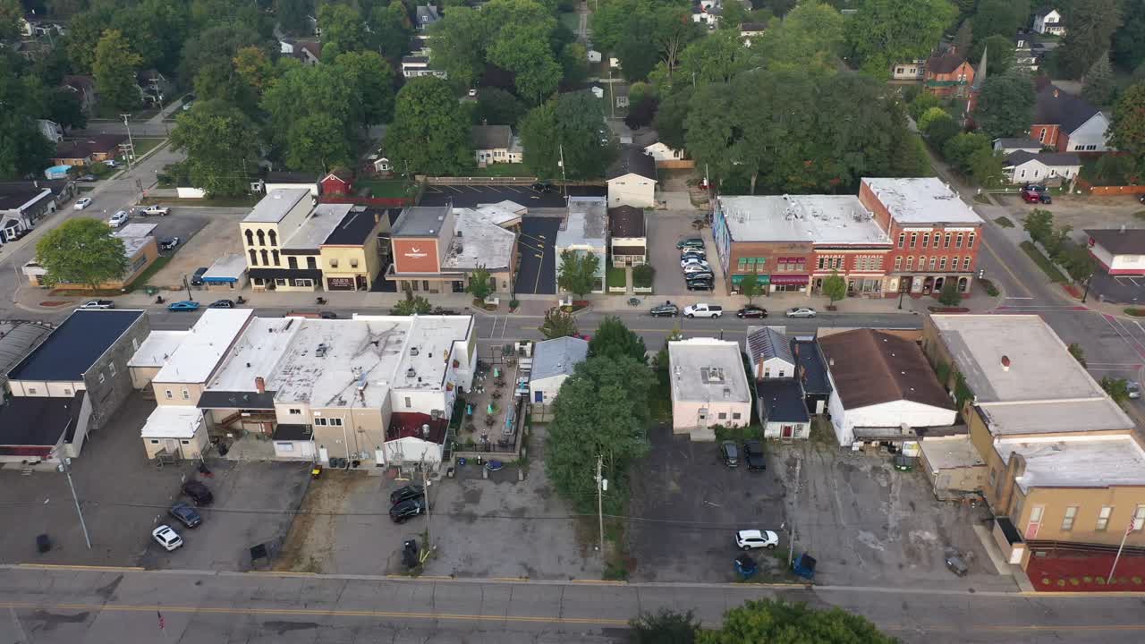 4K Aerial Leslie Michigan Down to the Main street