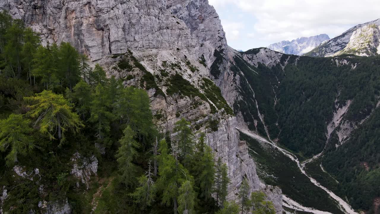 eslovenia montaña paisaje aéreo drone 6.mp4