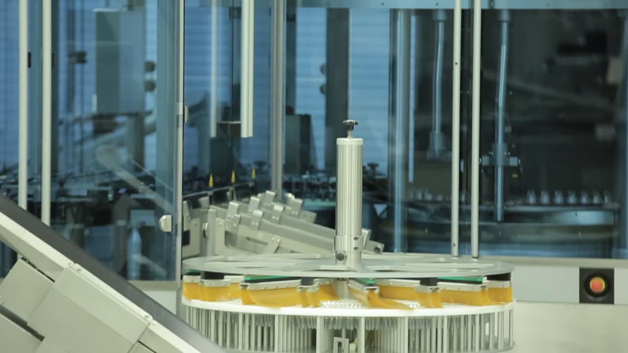 Automated Bottle Filling and Packaging Line in a Modern Factory