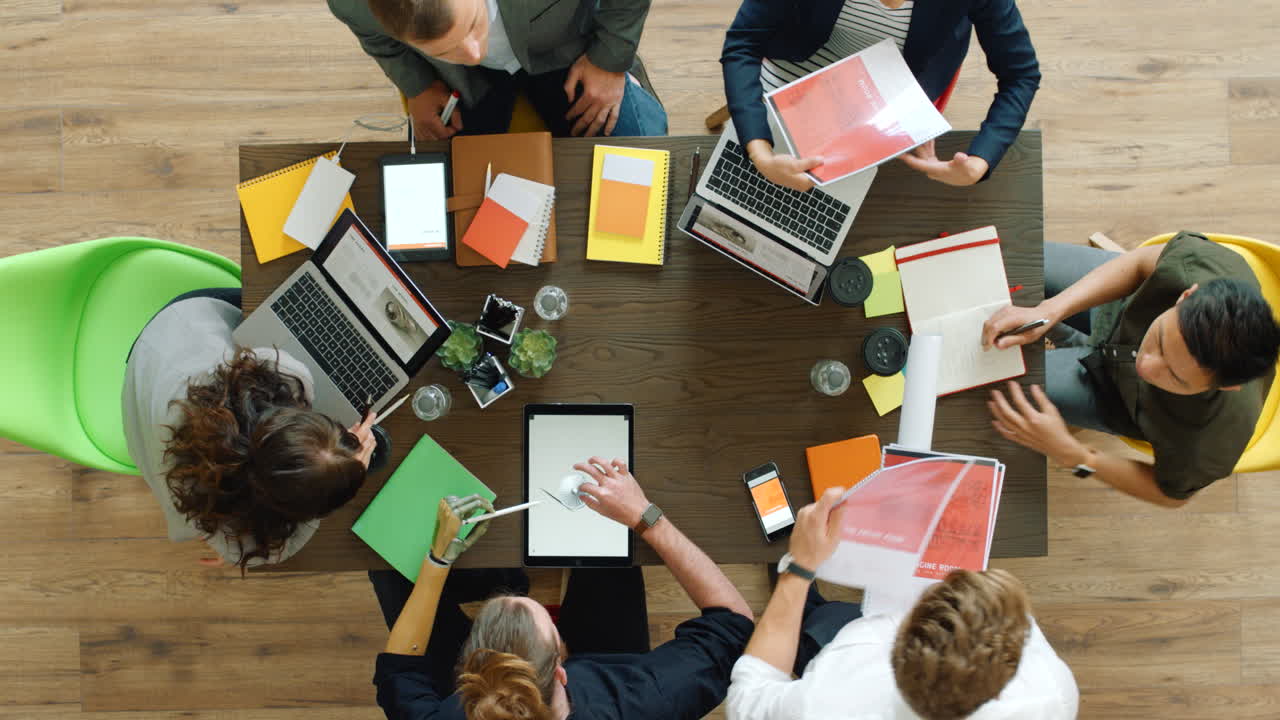 planificación, trabajo en equipo de puesta en marcha