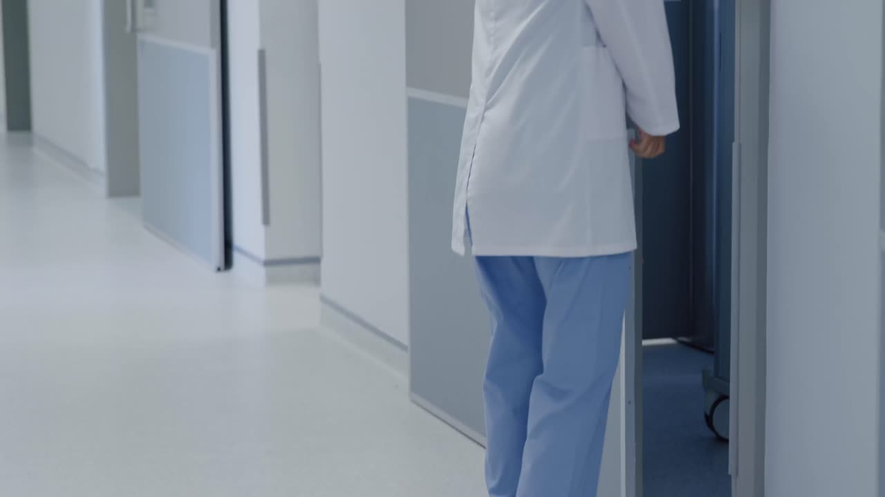 Profissional de saúde trabalhando em um hospital