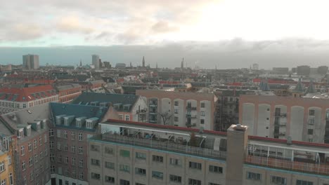 Drohnenschuss-Fliegt-Morgens-über-Kopenhagen
