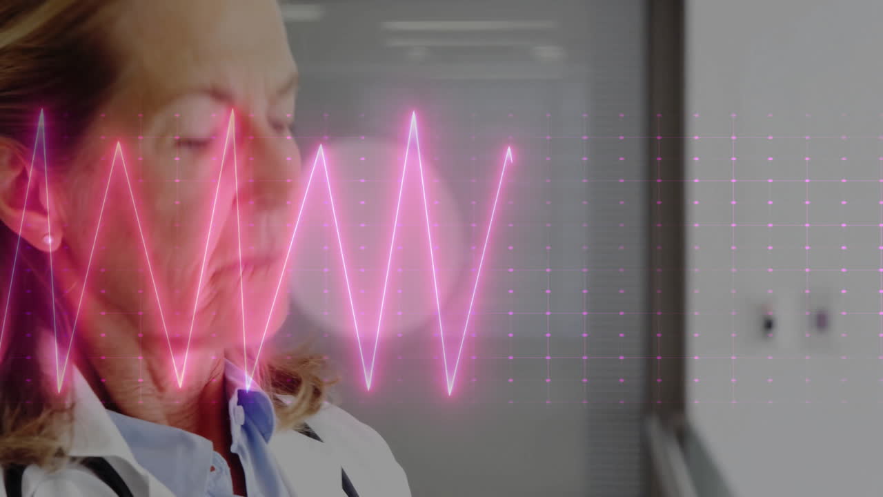 Medico anziano che studia una griglia di forme d'onda ECG rosa neon indossando uno stetoscopio in un'animazione medica.