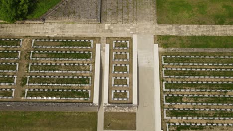 monumento a los soldados que murieron en la segunda guerra mundial